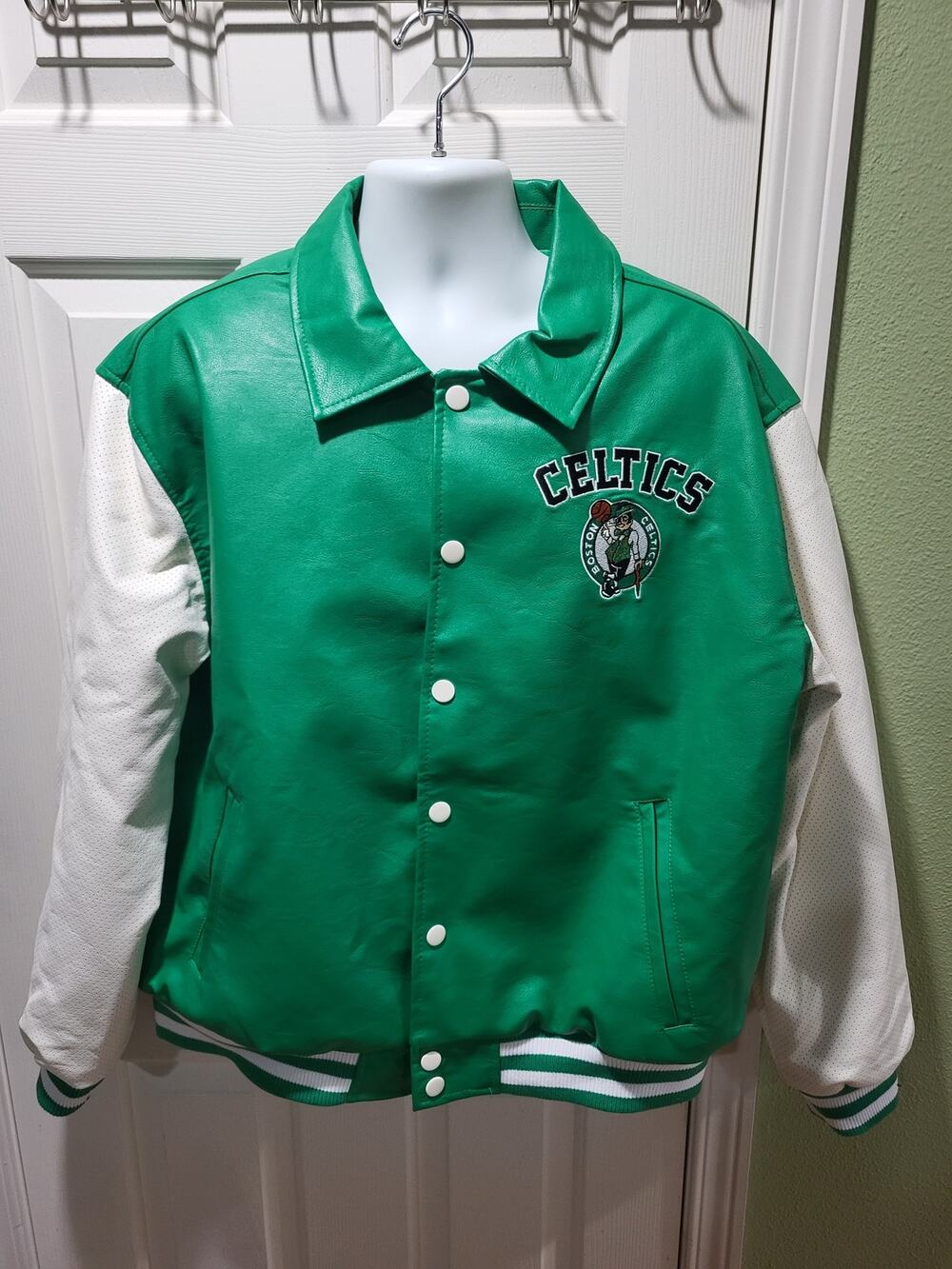 Boston Celtics button-up NBA jacket NWT